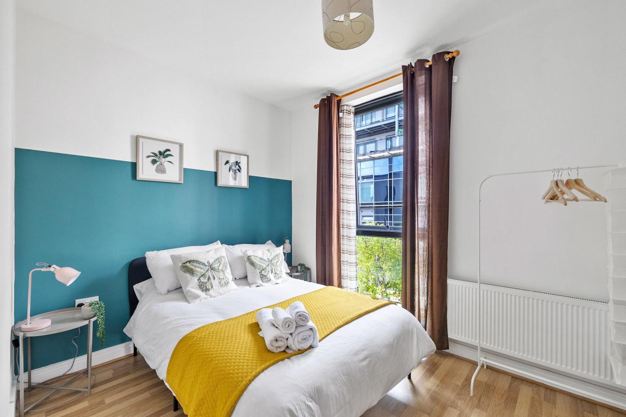 Spacious House By Quay - Sleeps 7 - Free Parking 플리머스 외부 사진