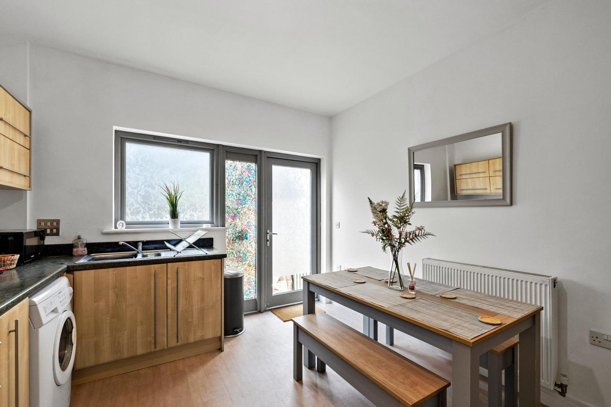 Spacious House By Quay - Sleeps 7 - Free Parking 플리머스 외부 사진